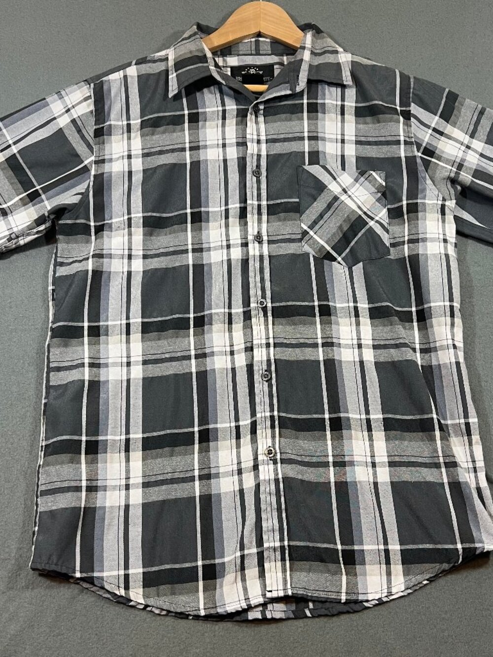 Brooklyn State Shirt Mens MEDIUM Gray Plaid Short Sleeve Button Up Pocket Casual